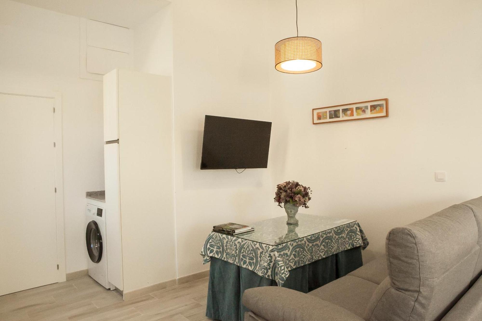 Apartamentos Rg Hospital Valme Séville Extérieur photo