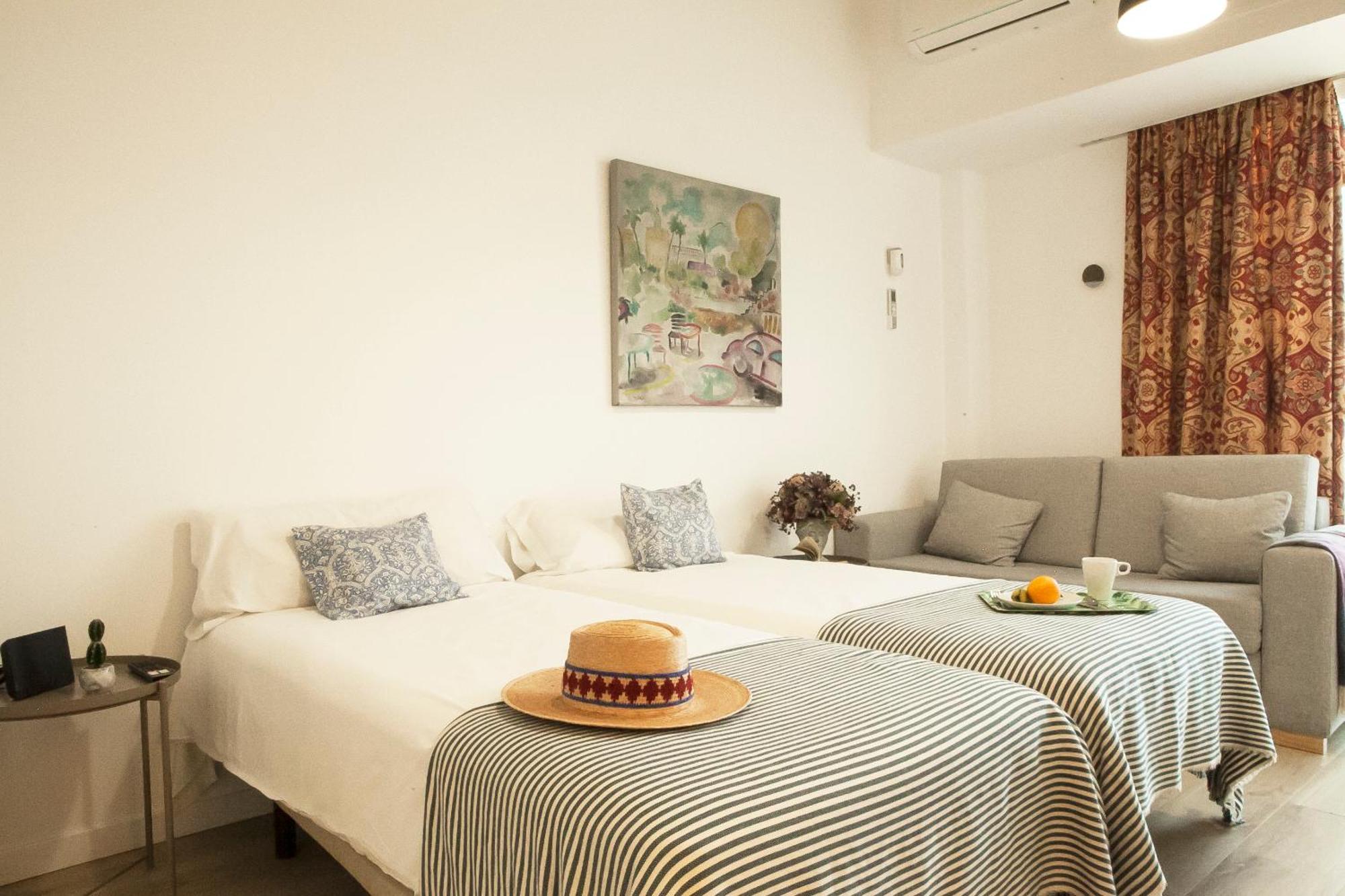 Apartamentos Rg Hospital Valme Séville Extérieur photo